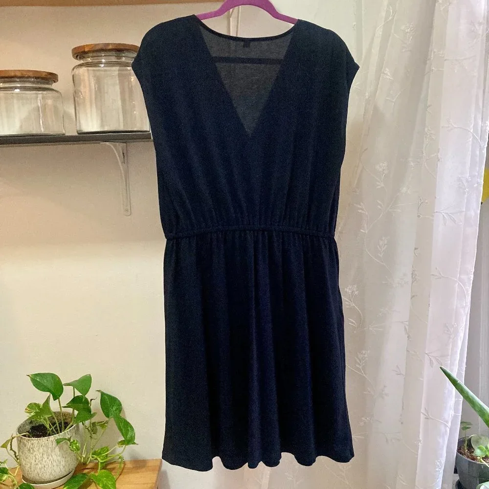 Uniqlo Half Wrap Navy Dress - L - Picture 2 of 3